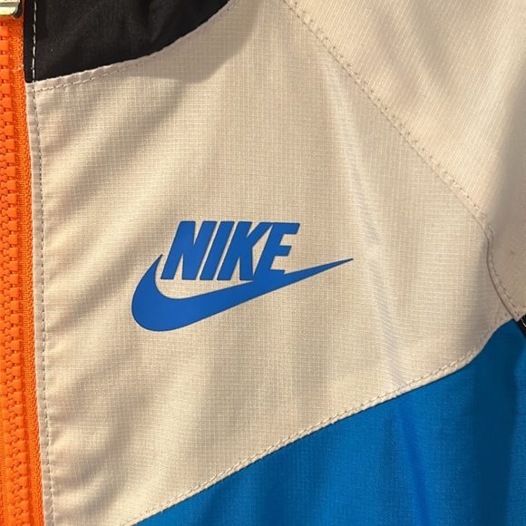 Nike Kids Lightweight Jacket - Picture 6 of 9